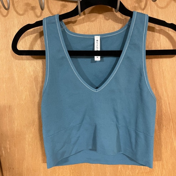 #12-ATHLETA -AURORA SEAMLESS CROP RIB TANK - Picture 1 of 3